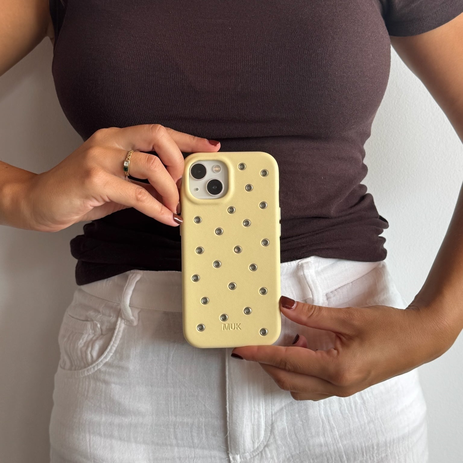 Butter Eyelets Case
