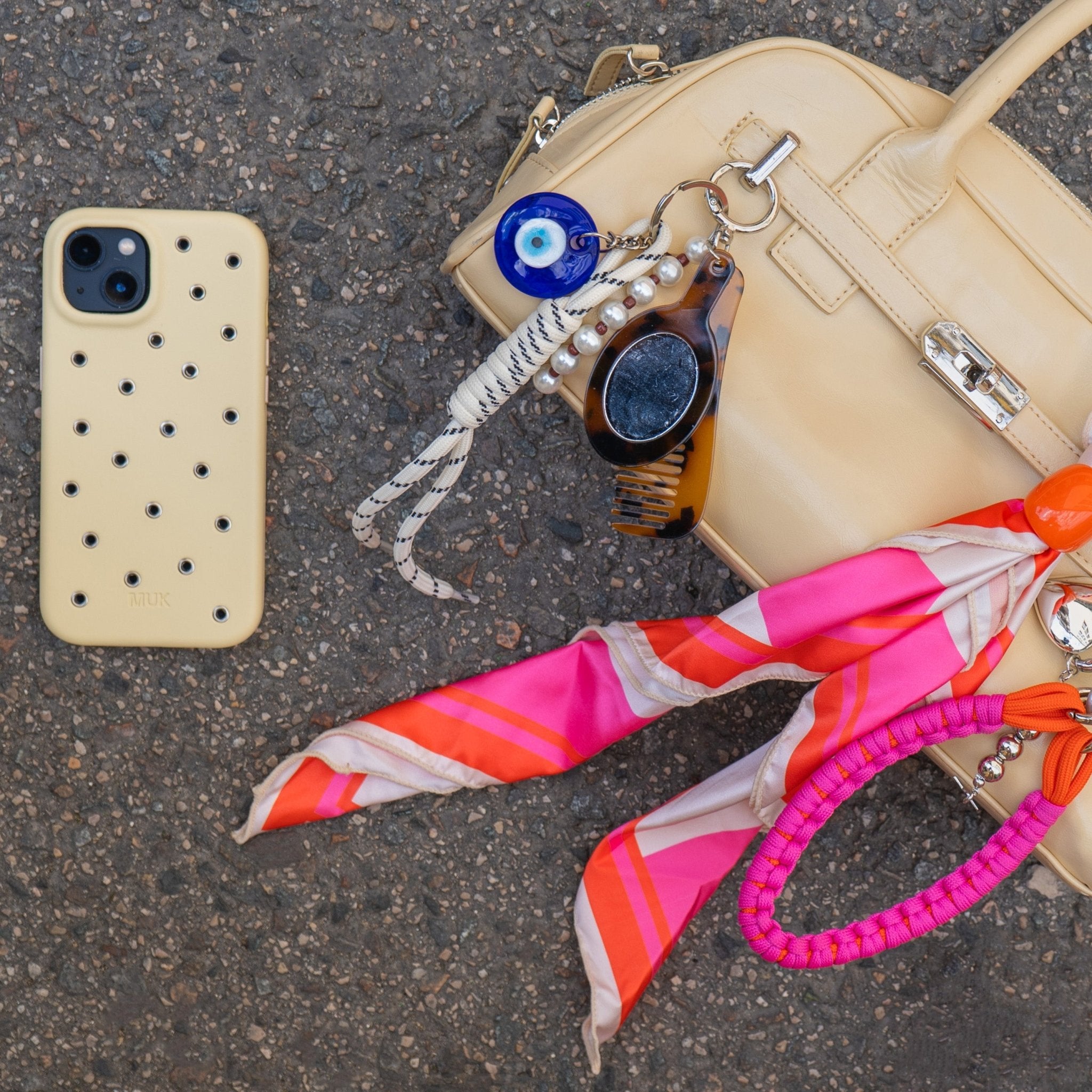 Butter Eyelets Case