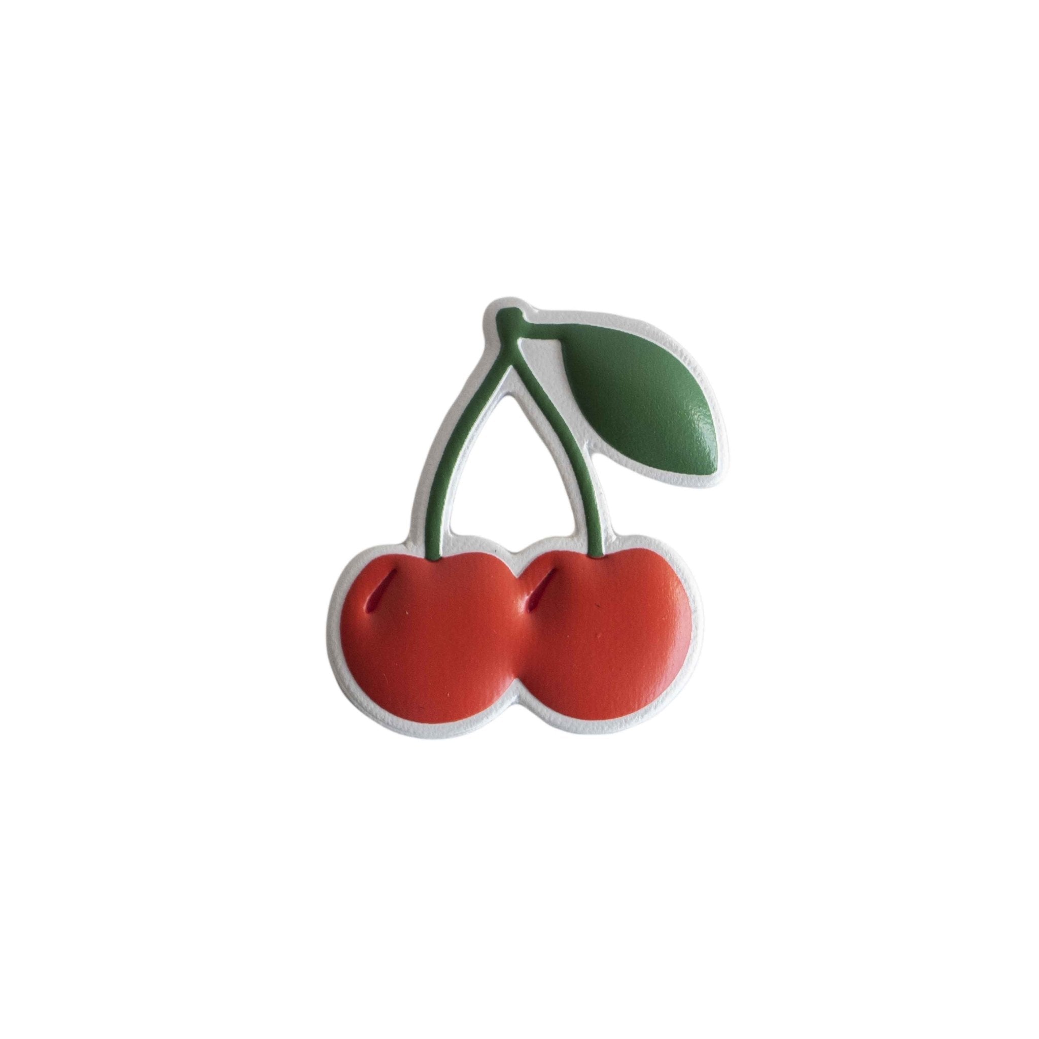 Sticker 3D de 3 x 3 cm con relieve de color rojo, verde y blanco con adhesivo 3M.

