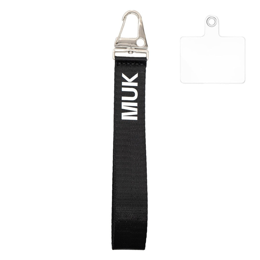 Cuerda universal corta de color negro con logo MUK en negro.
 
*Adaptador universal incluido
