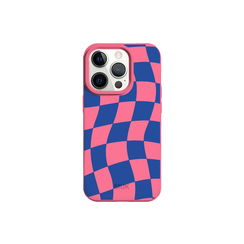 Funda de móvil TPU rosa con diseño de ajedrez
