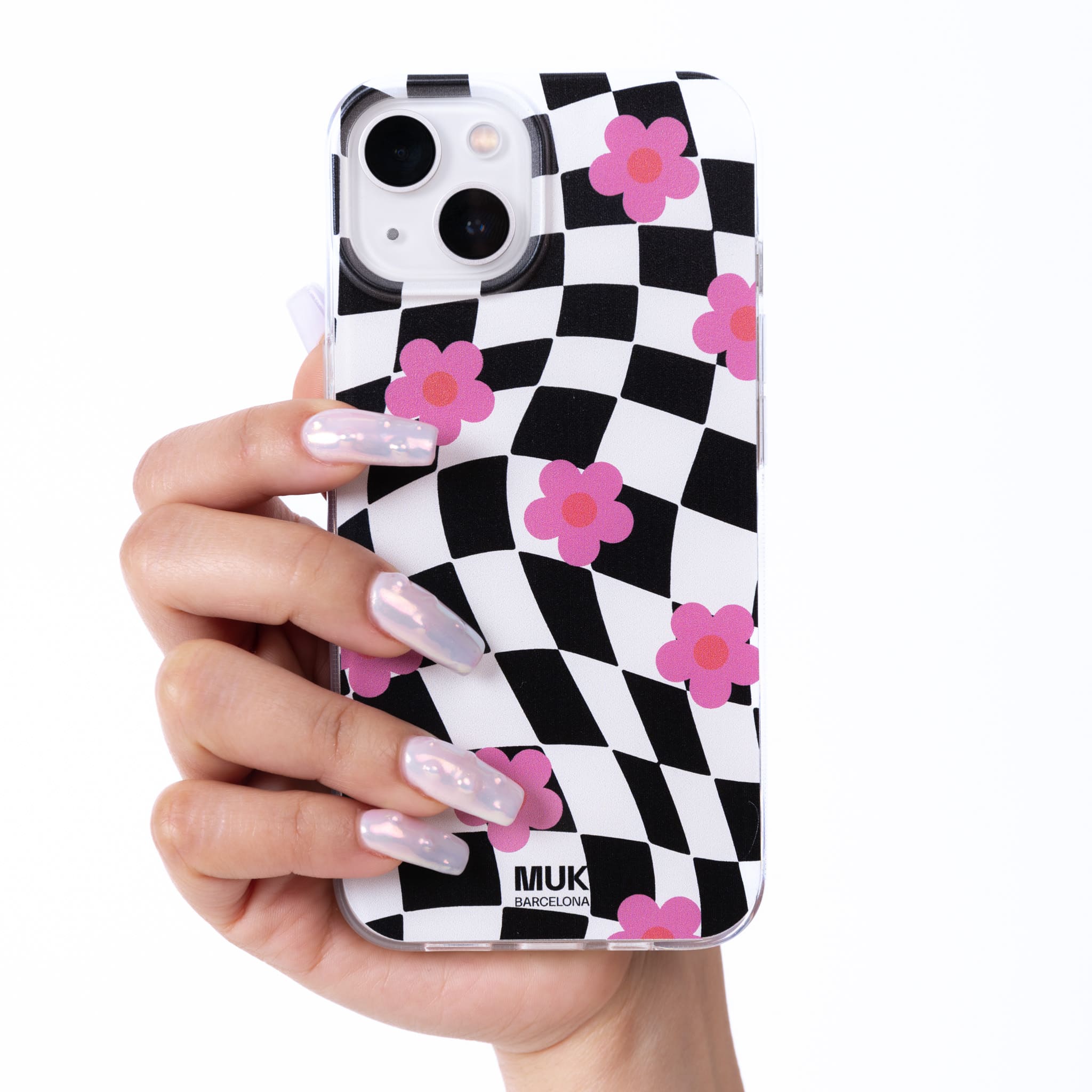 Clear&nbsp;phone case with chess design and pink flowers.
