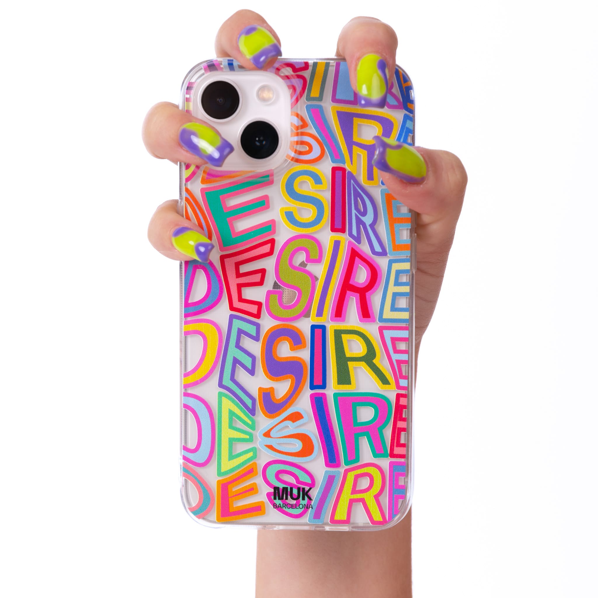 Funda de móvil transparente frase Desire colores distorsionada.

