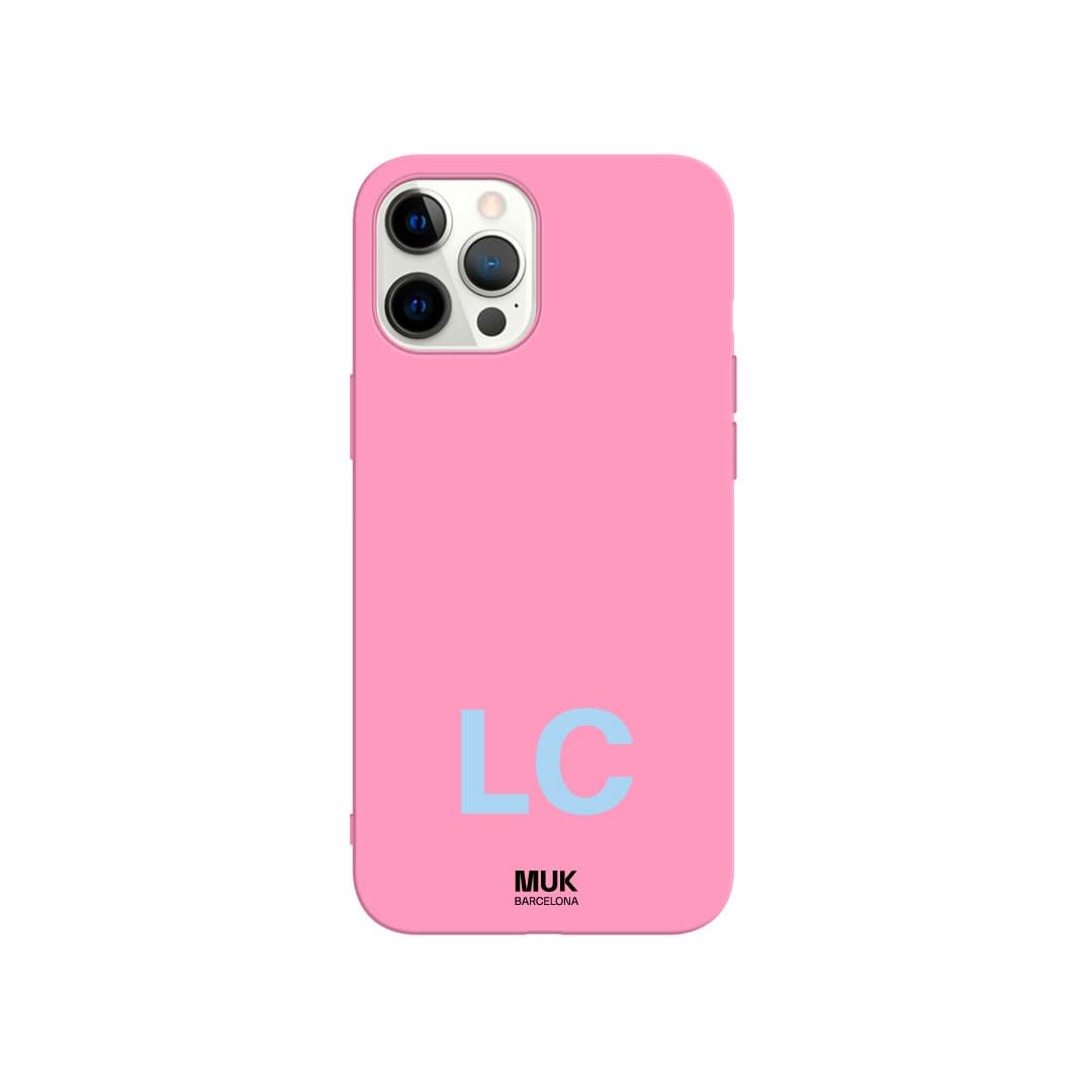 Funda de móvil TPU rosa personalizada con iniciales en la parte de abajo en 10 colores diferentes.
